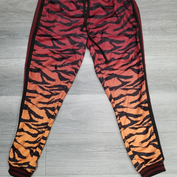 Victorious L.A Women Tiger Camo Track Suit - Picture 6 of 10